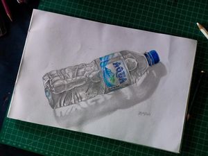5 Jam Gambar Botol Air Mineral, Pria Ini Viral dan Banjir Pujian 5 Jam Gambar Botol Air Mineral, Pria Ini Viral dan Banjir Pujian