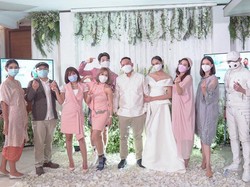 Kalina Oktarani Dilamar Vicky Prasetyo, Penampilannya Seperti Pengantin