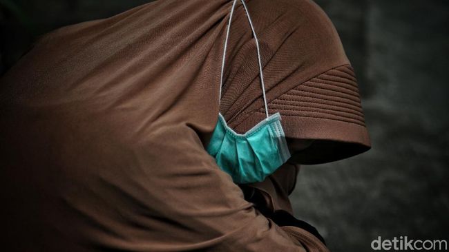 COVID-19 Malah Naik, Epidemiolog UGM Sebut PPKM Tak Efektif COVID-19 Malah Naik, Epidemiolog UGM Sebut PPKM Tak Efektif