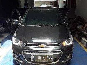 KPK Lelang Mobil Koruptor, Mulai Rp 30 Jutaan KPK Lelang Mobil Koruptor, Mulai Rp 30 Jutaan