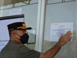 Meresahkan Warga, AVA OYO Jakarta Utara Disegel Satpol PP