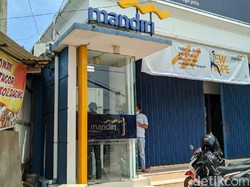 Aksi Komplotan Pembobol ATM Bermodus Ganjal Kartu Berakhir di Ponorogo