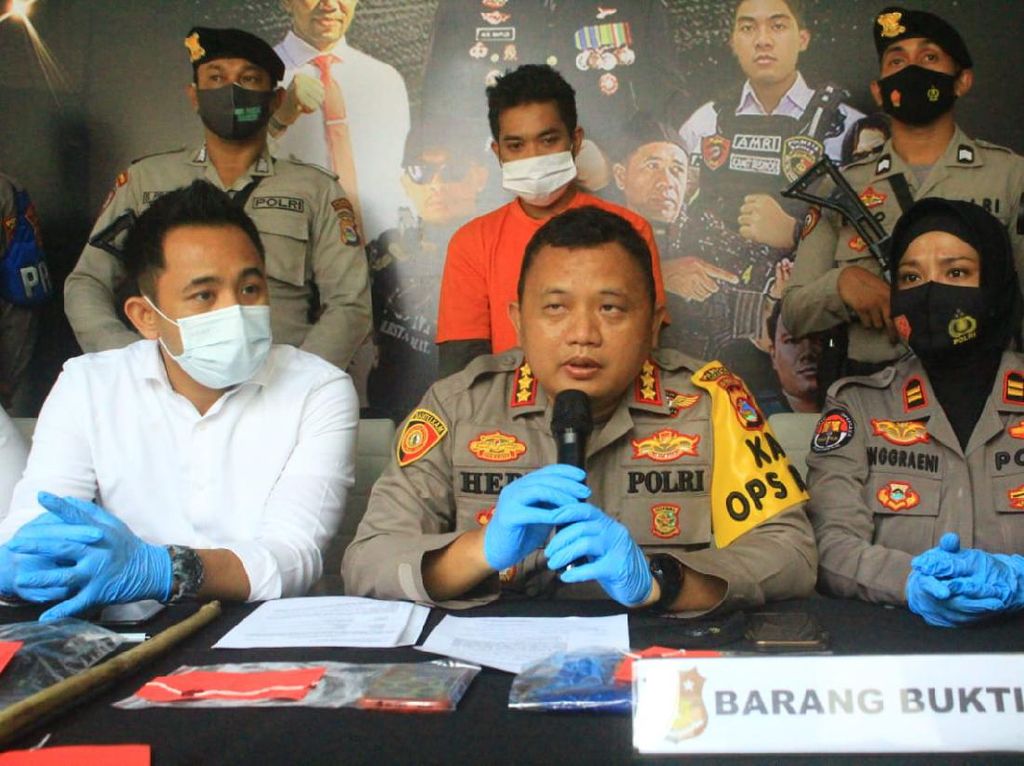 Pria di Mataram Aniaya Anak Kandung agar Dikirimi Uang oleh Istri Pria di Mataram Aniaya Anak Kandung agar Dikirimi Uang oleh Istri