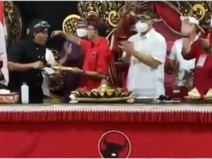 Argumen Koster Suap-suapan di Acara PDIP Tanpa Masker