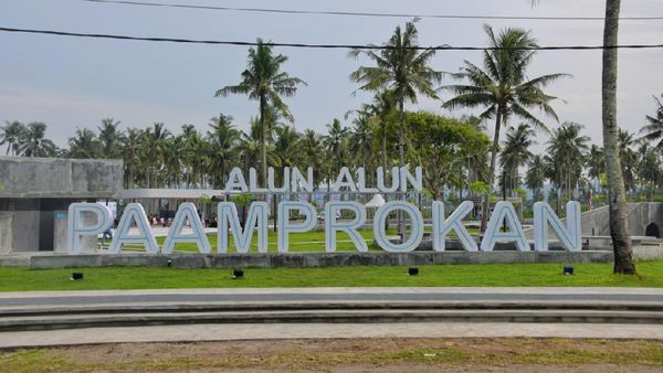 Foto: Wajah Baru Alun-alun Paamprokan, Ditargetkan Selesai Februari 2021