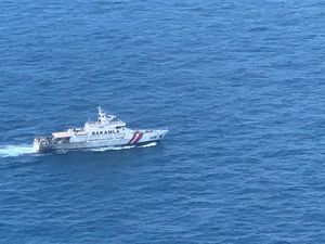 Cuaca Buruk, Kapal Asing AS Lego Jangkar di Kawasan Konservasi Alor NTT