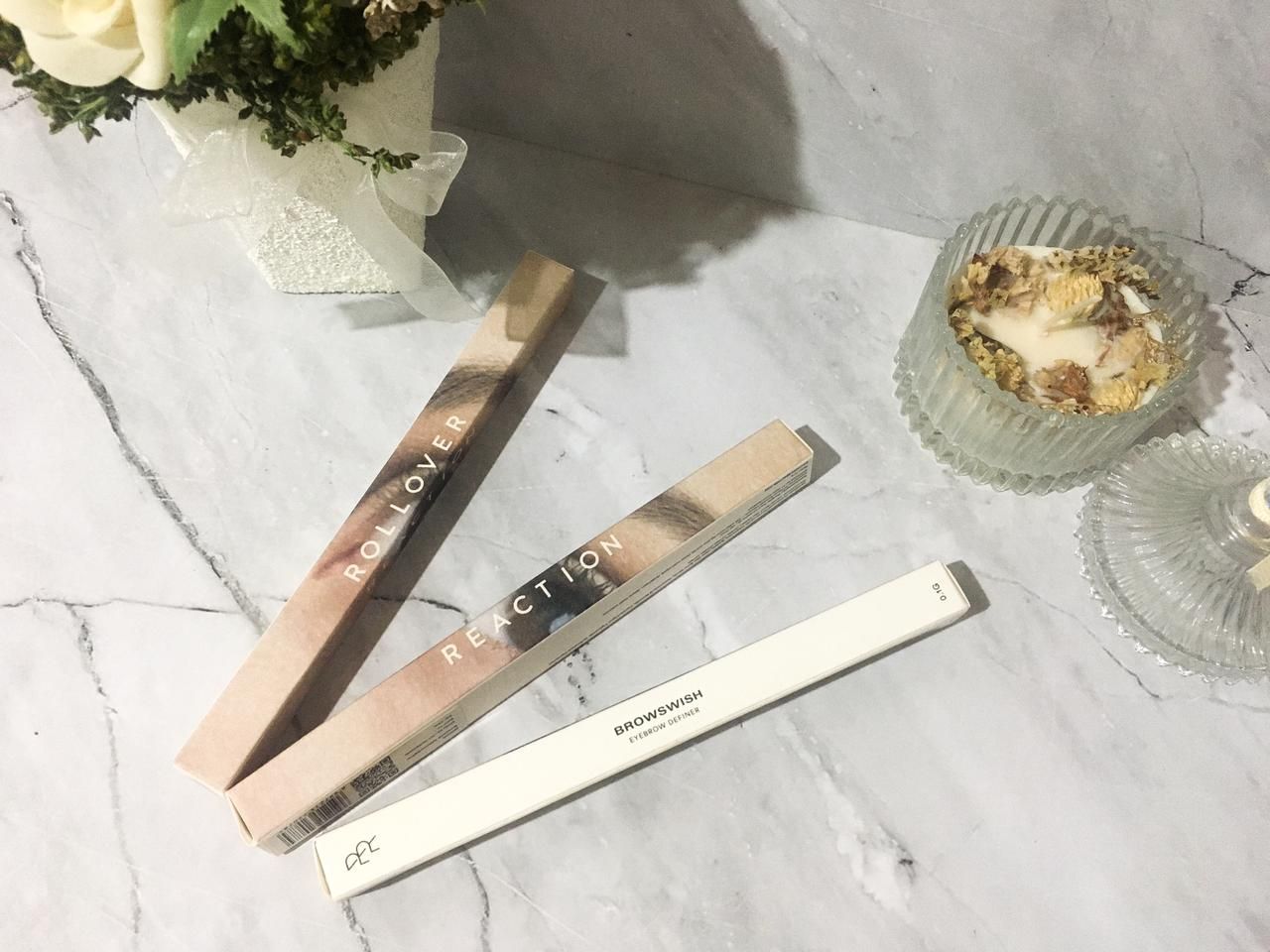 BROWSWISH Eyebrow Definer rollover reaction