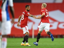 Bruno Fernandes Bersimpati dengan Van de Beek, Ini Katanya