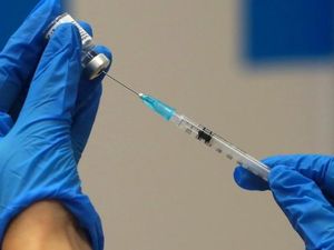 Palestina Terima Pasokan Pertama Vaksin Corona dari PBB