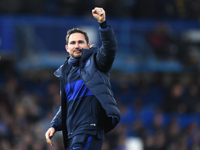 LONDON, ENGLAND - MARCH 03: Frank Lampard, Manager of Chelsea celebrates victory during the FA Cup Fifth Round match between Chelsea FC and Liverpool FC at Stamford Bridge on March 03, 2020 in London, England. (Photo by Shaun Botterill/Getty Images)
