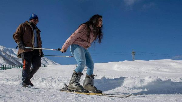 Foto: Kota Hantu yang Jadi Resor Ski Terluas di Asia