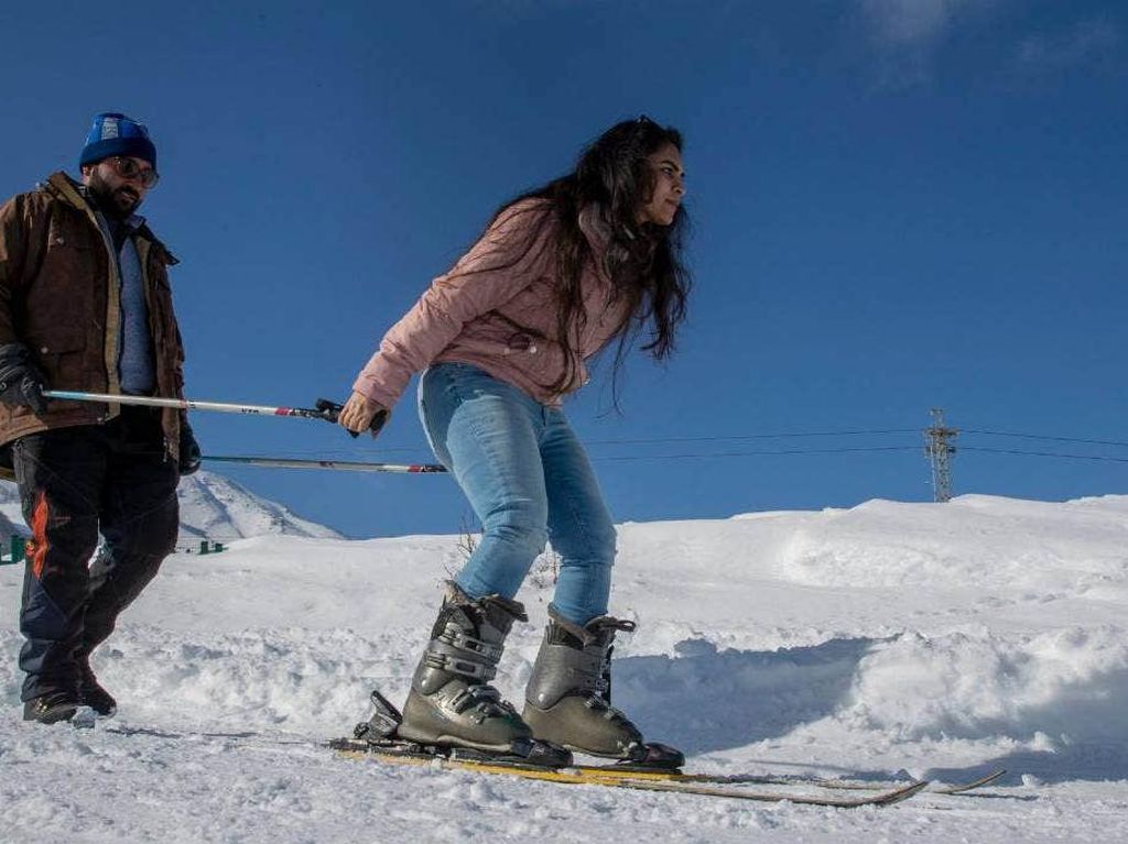 Foto: Kota Hantu yang Jadi Resor Ski Terluas di Asia