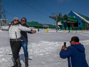 Dari Kota Hantu, Kini Jadi Tempat Ski Favorit Dunia