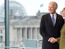 Lewat Panggilan Telepon, Biden-Merkel Sepakat Atasi Tantangan Global Bersama