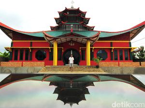 10 Masjid Bernuansa Tionghoa Paling Ikonik di Indonesia 10 Masjid Bernuansa Tionghoa Paling Ikonik di Indonesia