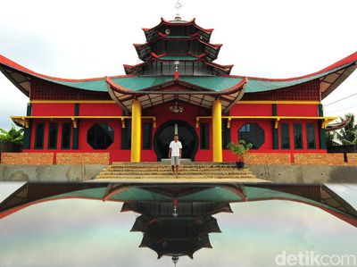 10 Masjid Bernuansa Tionghoa Paling Ikonik di Indonesia