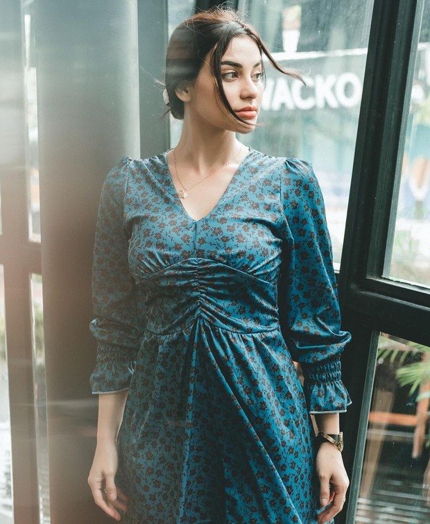 Nora Alexandra/instagram.com/ncdpapl Nora Alexandra berpose candid dengan wajah flawlessnya/instagram.com/ncdpapl