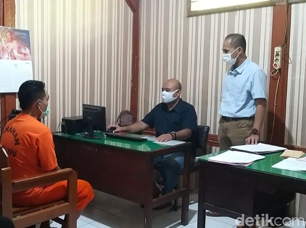 Apes! 2 Maling di Blora Ini Diciduk Saat Lagi Asyik di Lokalisasi Apes! 2 Maling di Blora Ini Diciduk Saat Lagi Asyik di Lokalisasi
