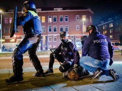 Belanda Rusuh Gegara Aturan Jam Malam, Ratusan Orang Ditangkap