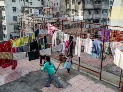 Potret Pemukiman Padat di Hong Kong