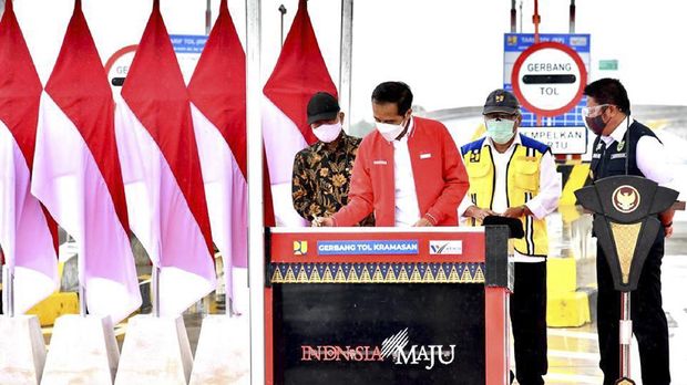 Presiden Jokowi meresmikan Tol Kayu Agung-Palembang
