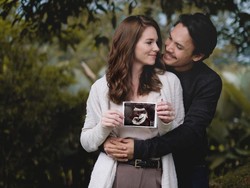 Arti Nama Cantik Anak Randy Pangalila dan Sang Istri