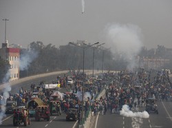 Eskalasi Aksi Protes Petani Meningkat, New Delhi Dibarikade