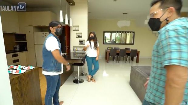 Rumah Ari Wibowo Rumah Ari Wibowo