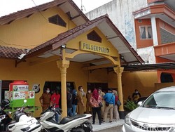 Tulis Status WA Hina Nakes, Seniman Pangandaran Serahkan Diri ke Polisi