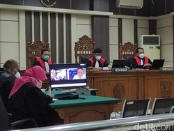 Tok! Dirut PDAM Kudus Divonis 4,5 Tahun Bui Kasus Suap Pengangkatan Pegawai