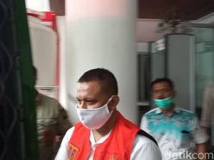1 Tersangka Korupsi Kredit Fiktif Bank Serahkan Diri ke Kejati Jabar