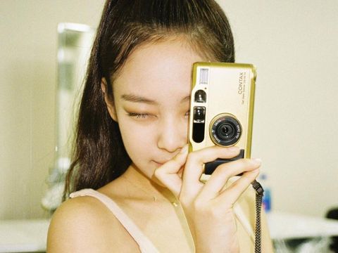6 Selebriti Korea yang Hobi dengan Fotografi/instagram.com/jennierubyjane