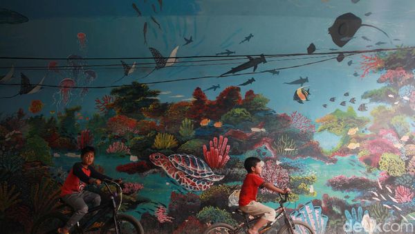 Lewat Mural, Kawasan Ini Lepas Predikat Kampung Bandit