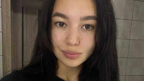 Kenalan dengan Dinara Syzdykova, Atlet Voli Berparas Cantik dari Kazakhstan