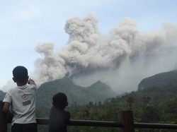 Gunung Raung dan Merapi Erupsi Bareng, PVMBG: Kebetulan