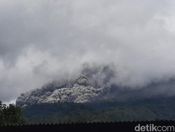 Merapi Erupsi, AirNav Terbitkan Ashtam Potensi Abu Vulkanik pada Penerbangan