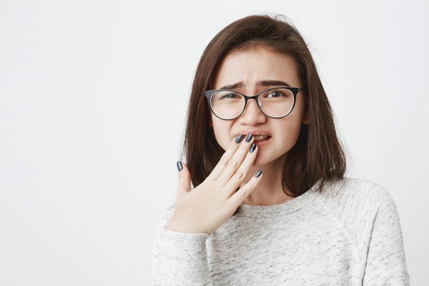 manfaat air garam yaitu menyembuhkan sariawan/freepik.com