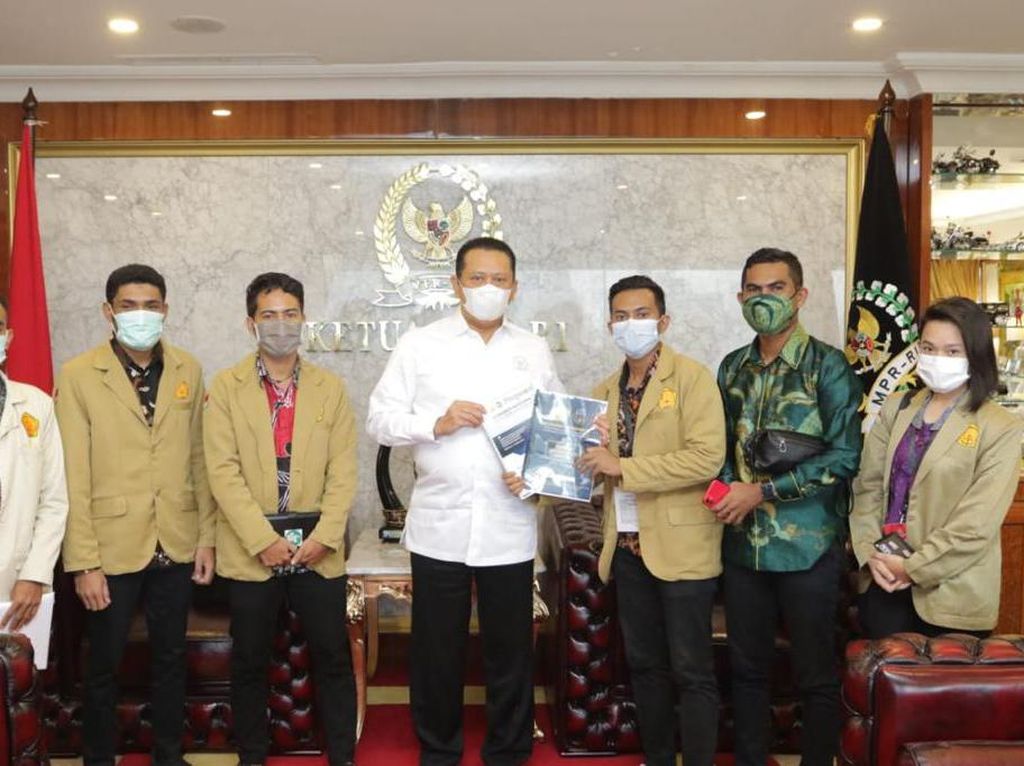 Ketua MPR: e-Court Meminimalisir Potensi Korupsi Dunia Peradilan Ketua MPR: e-Court Meminimalisir Potensi Korupsi Dunia Peradilan