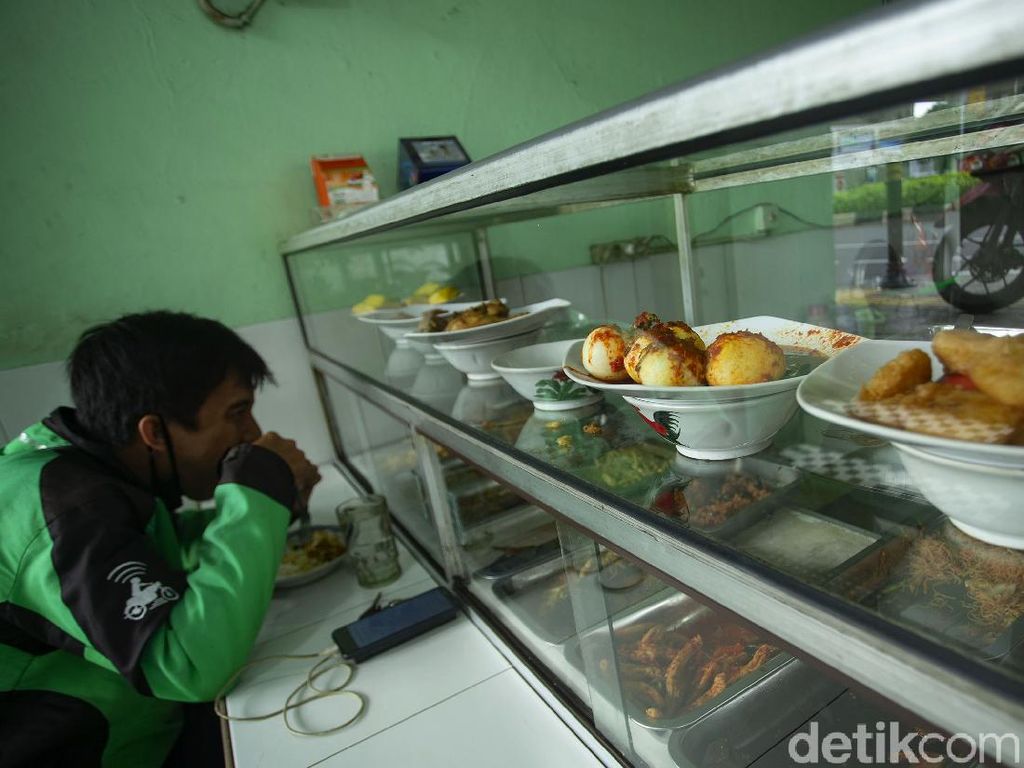 Banyak Warung Makan Tumbang, Pengusaha Minta Insentif Pajak Banyak Warung Makan Tumbang, Pengusaha Minta Insentif Pajak
