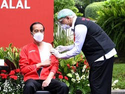 Di Balik Kaus Kutang Jokowi untuk Vaksinasi ke-2 Corona