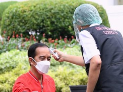 Kemenkes Sebut Jokowi Bakal Terima Booster Vaksin COVID-19 Tahun Depan