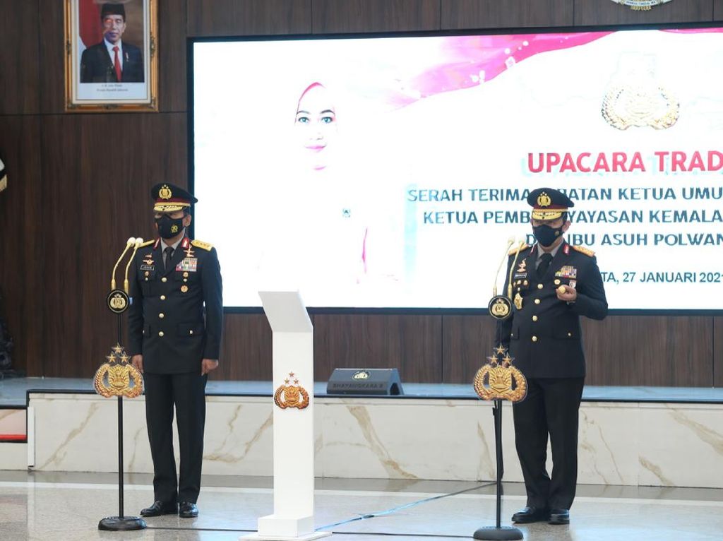 Ucapkan Terima Kasih, Jenderal Sigit Ibaratkan Idham Azis Elang Pemimpin Ucapkan Terima Kasih, Jenderal Sigit Ibaratkan Idham Azis Elang Pemimpin