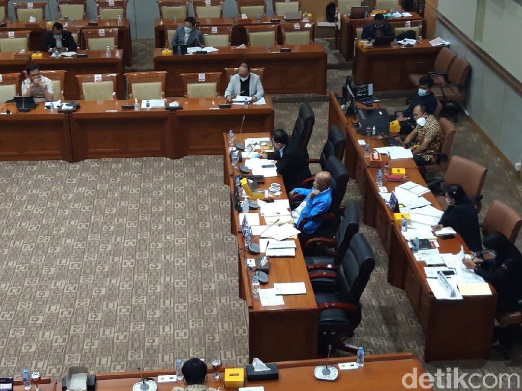 Komisi III Tanya ke Calon Hakim Ad Hoc Ini soal MA Sebut Suap Kedermawanan Komisi III Tanya ke Calon Hakim Ad Hoc Ini soal MA Sebut Suap Kedermawanan