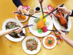 Santap Nikmat Sajian Yee Shang yang Kaya Harapan di Tahun Baru Imlek