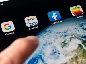 Apple dan Facebook Raup Keuntungan Menakjubkan Selama Pandemi Corona