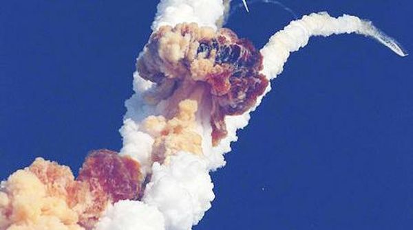 Hari Ini 35 Tahun Lalu Pesawat Ulang Alik Challenger Meledak