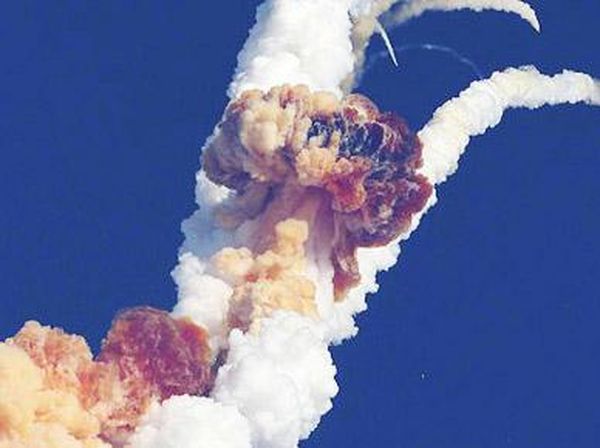 Hari Ini 35 Tahun Lalu Pesawat Ulang Alik Challenger Meledak