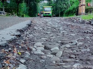 Jalur Evakuasi Gunung Merapi Rusak Parah
