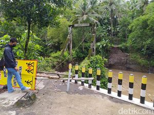 Jembatan di Sungai Elo Magelang Putus Diterjang Banjir
