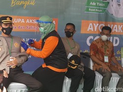 Wabup Tak Lolos Screening, Kapolres Bogor Jadi yang Pertama Divaksinasi